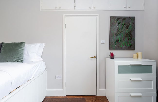 Vauxhall Park Views - 2 Bed Flat by BaseToGo - Foto 24