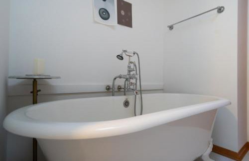 The Sanctuary - Halfway point between South Haven and Saugatuck - Walking distance to Lake Michigan - Foto 14