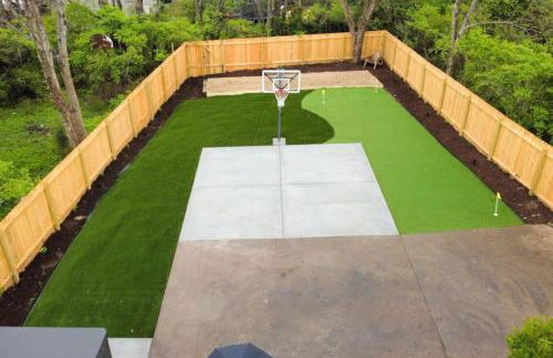 New Listing The Playhouse with Spa Games & More - Photo 7