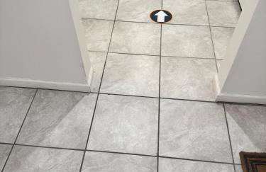 Julie's Cozy 2 Bedroom Basement Apartment - Foto 19