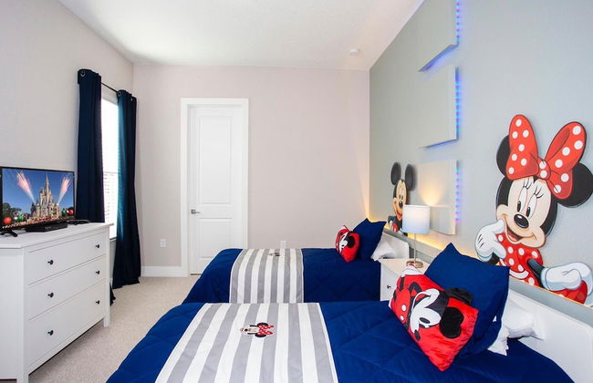 4 BR 4 BA Villa 5min Disneyworld 1804ft BBQ - Foto 44