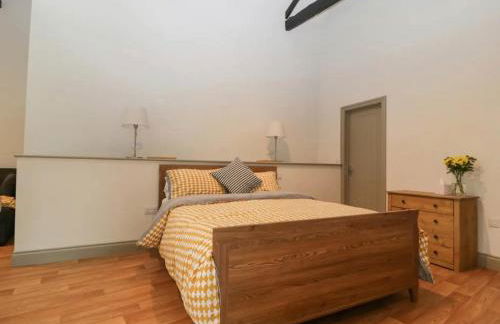 The Coach House - Photo 11