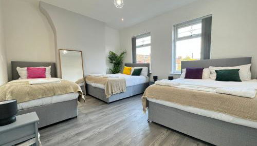 Now Screening…Large Movie Place 60 Inch TV (Sleep 11) - Foto 2