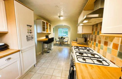 ELY House with FREE private parking - Foto 27