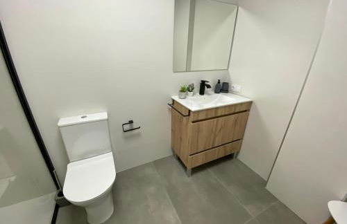 Alba Home , junto al estadio fútbol y Ribera - Foto 16