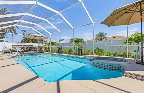 Villa-Haze, lots of privacy, solar & electric heated pool and SPA - Photo 3