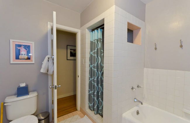 Hollywood Hills Canyon Breezes - Photo 20