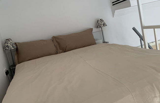 Charming and Cozy Apartment in Dubai Available now - Photo 2