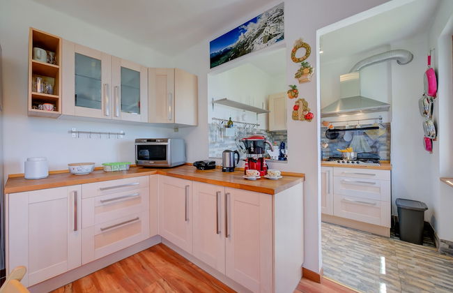 Cherry Tree House Family Friendly - Photo 11