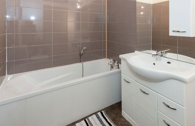 Large Group House with Welness Equipment & Swimming Pool near Malmédy - Foto 20