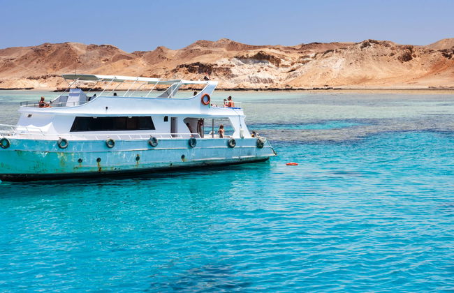 Excursão de barco e snorkel na Ilha Tiran - Foto 7