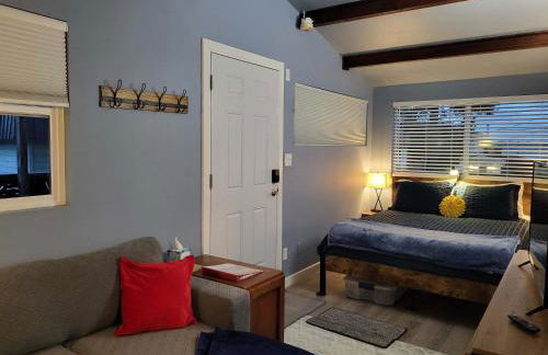 2nd Floor Studio #4 with Ocean View and Covered Deck - Foto 16