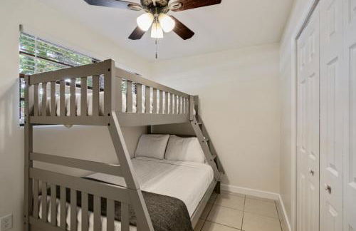 3 bedroom House with Renovated kitchen and bath! - Foto 3