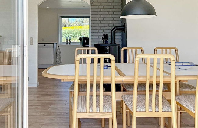 4 Person Holiday Home in Ostervra - Foto 11