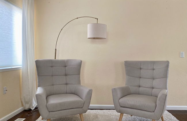 DT Reno - Classy Vacation Home w Backyard Patio - Foto 26