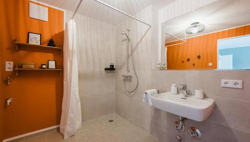 LIVELY am Kaiserberg Duisburg - Foto 5, towels, Shower