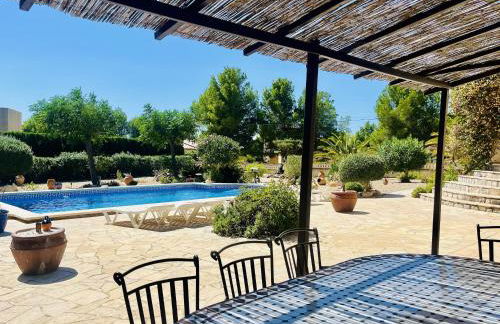 Villa Oasis WITH LARGE PRIVATE SWIMMING POOL - Foto 15