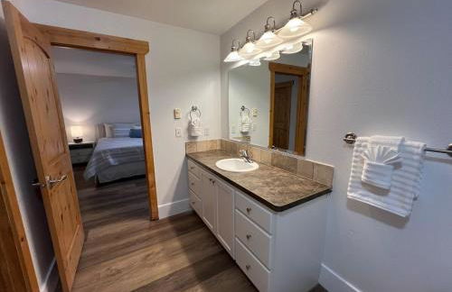 Large Modern Driggs Home with Game Room, Close to Targhee! - Foto 36