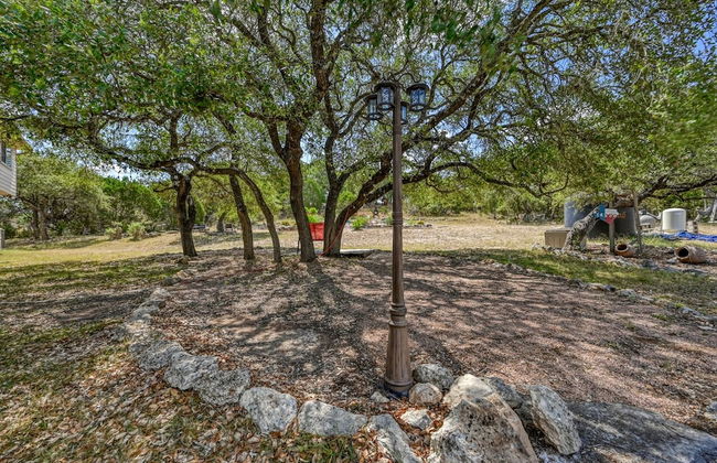 Luxury Home! - Pool - Fire Pit - Near Canyon Lake! - Foto 47