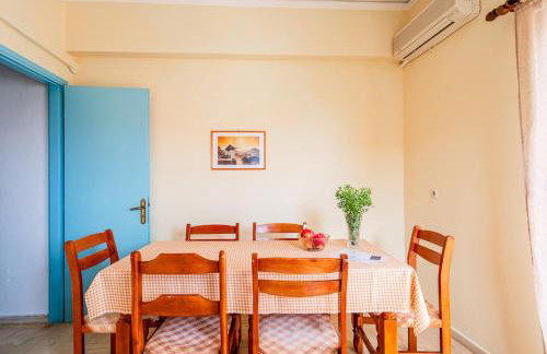 Central Apartment for 4 by Alecos Studios - Foto 9