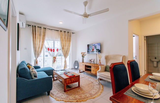 Ocean View 2 bed apartment - Photo 1