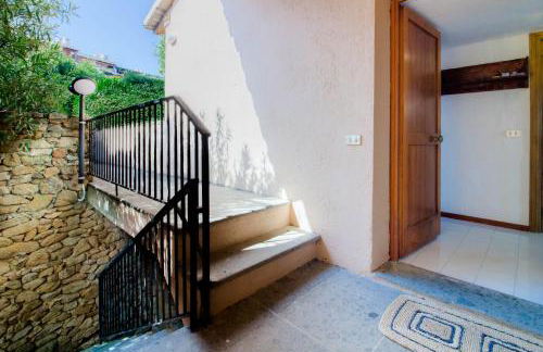 GuestHost - Dreamy Sea View with Pool - Photo 37