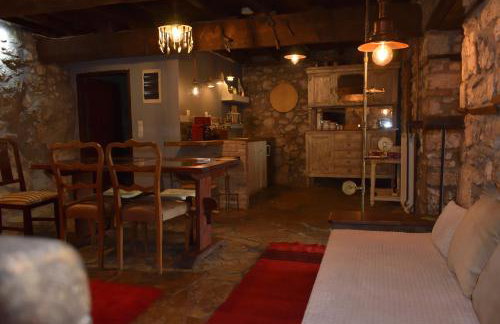 Μικρή Πέτρινη Μεζονέτα 2 - Foto 4