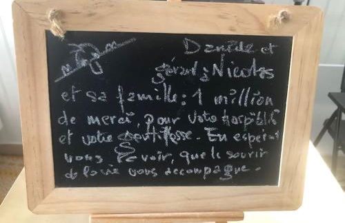 Studio de charme pour séjour tranquille à deux - Groupama Stadium - LDLC Aréna - Fiducial Astéria - Eurexpo - Aéroport St Exupéry - Base nautique du Grand Large - Foto 59