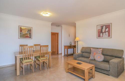 Top-floor 2 BR holiday home with sea view and pool - Foto 10