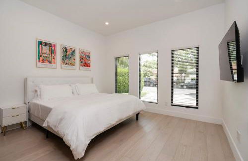 Modern Poolside Paradise - Foto 24