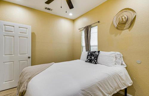 Pet-Friendly Home 2 Miles to Lake Conroe! - Photo 15