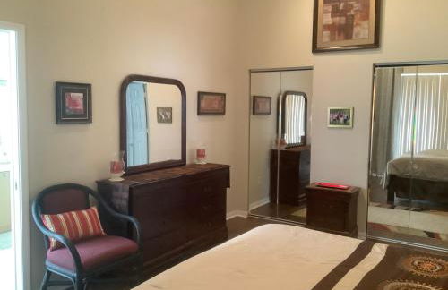 Beautiful furnished 3 BR home, pool, clubhouse access - if interested, please provide your name, contact info - Photo 20