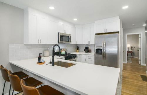 2BR in Heart of Queen Village - walk to everything! - Foto 5