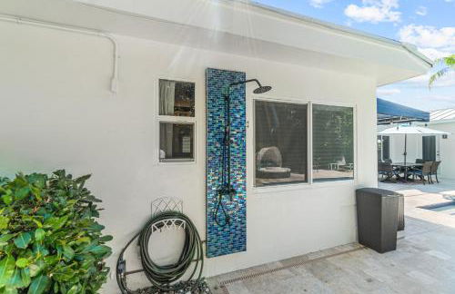 Across from Beach- 3 Master Suites, Heated Pool & Spa, Tanning Ledge, Golden Tee - by Maven Vacation Rentals - Foto 43