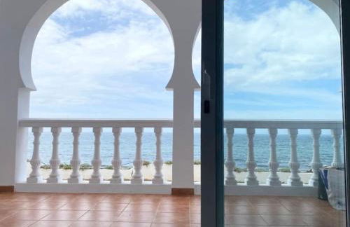 Primera Línea de Playa Increíbles vistas - Photo 20