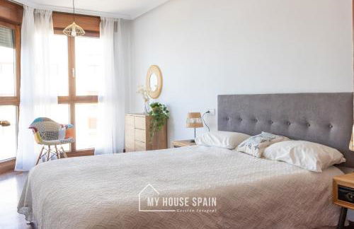 MyHouseSpain - Playa de poniente, con vistas al mar y parking gratuito - Foto 10