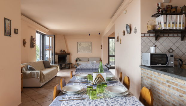 Kitchen / Dining Room