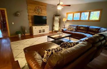 Rustic U.P. Retreat in Marquette - Photo 10