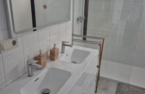 NORIA 2, pied dans le sable, magnifique vue mer, piscine, garage, climatisation - Photo 34