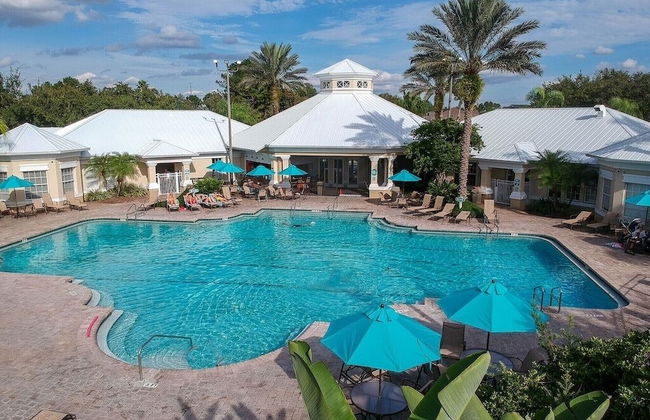 Vacation Resort Home Right Outside Of Disney World Parks With Private Pool 4 Bedroom Home by RedAwning - Foto 17