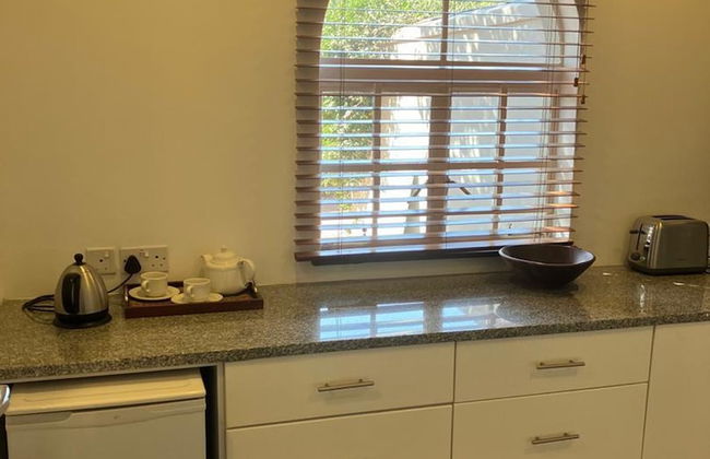 Modern Studio set an Expansive Garden - 2253 - Foto 11