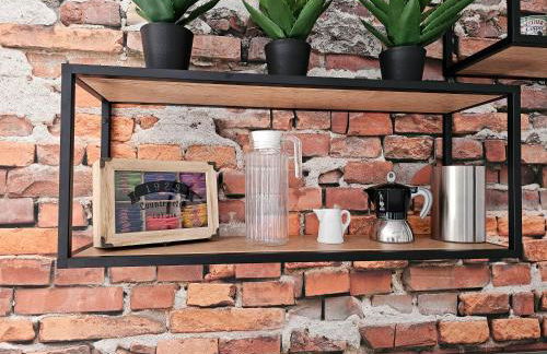 BETTER l industriaI apartment l Heimkino - Foto 21