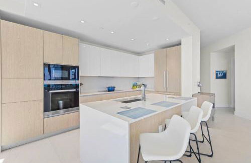 Ocean Front 2BR 2.5BA Lux Condo on Singer Island - Foto 22