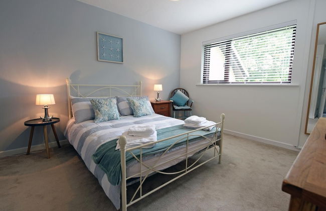 Valley Retreat - Peaceful Location, Walk to Beach, Parking - Photo 41