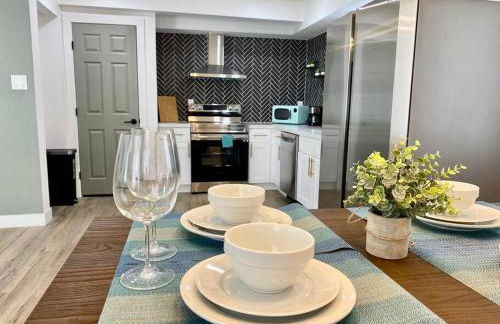 Uniquely remodeled historical district home - Foto 6