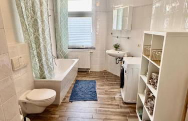 Große Wohnung für Gruppen, zentral gelegen - Foto 1