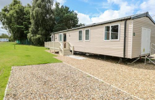 Paws & Paths: A 3-Bedroom Retreat in Fritton - Foto 2
