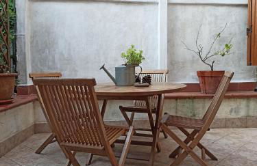 Angolo di pace a pochi passi dal centro e dal mare - Photo 18