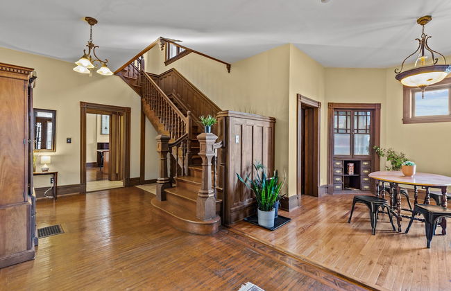 The Marquis Manor | JZ Vacation Rentals - Photo 29