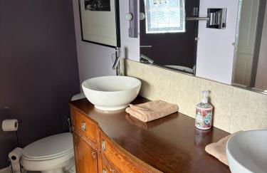 Upscale Two Bedroom Mountain Retreat - Foto 17